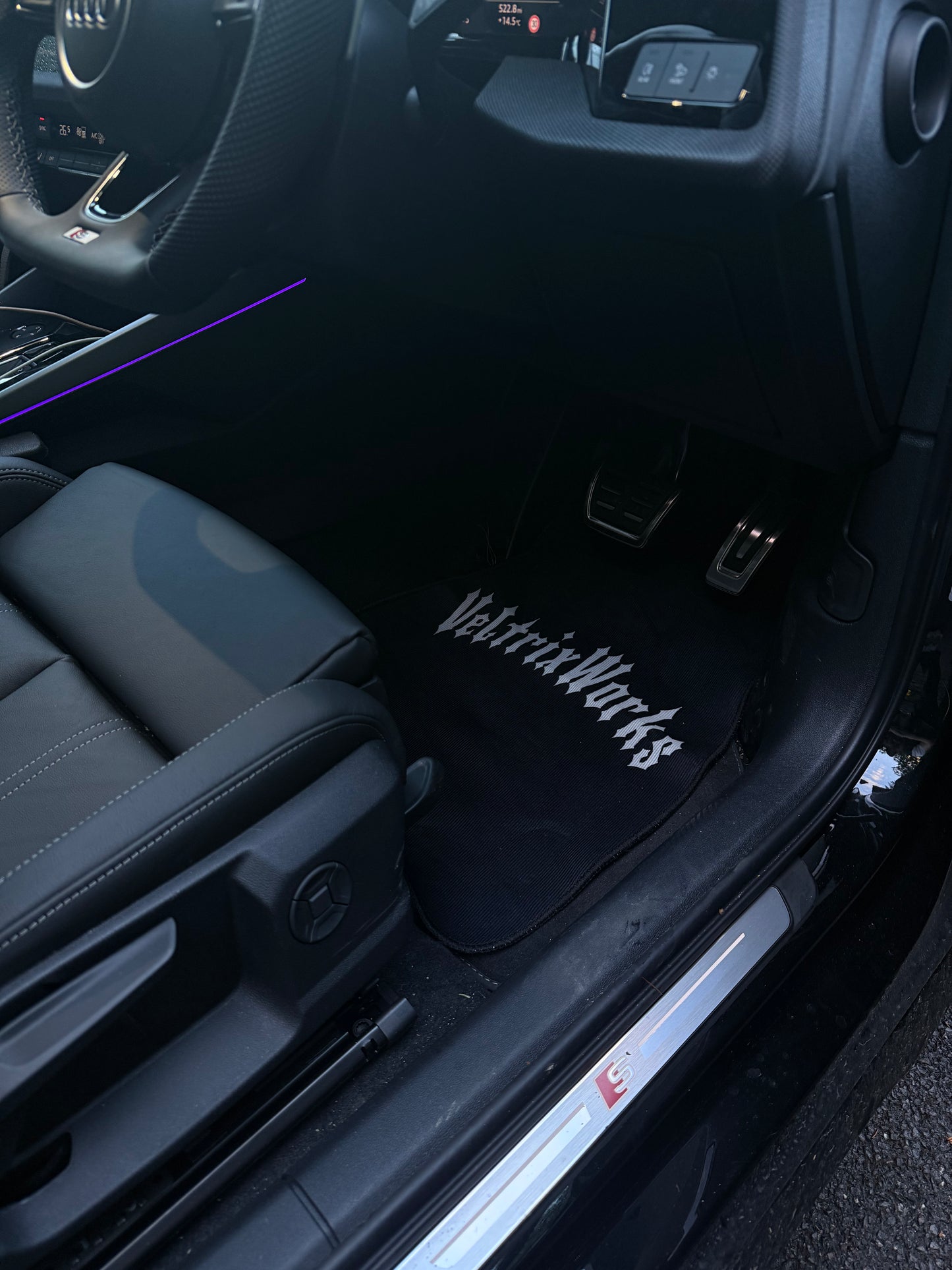 Deadpedal floormats